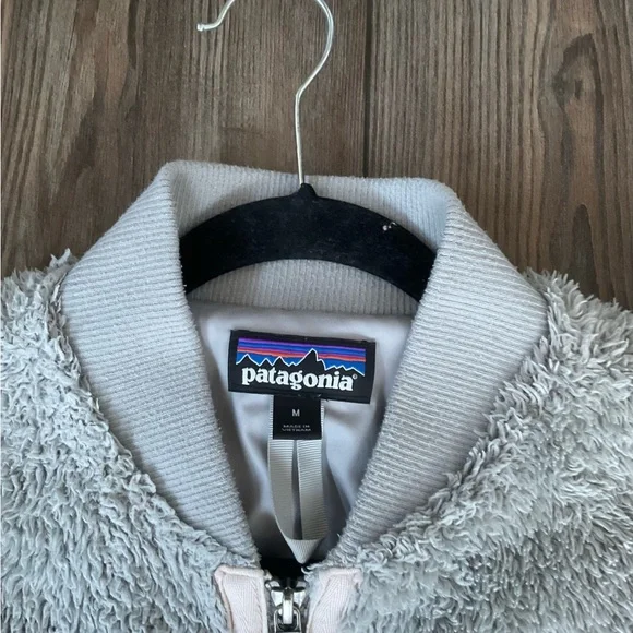 Patagonia Los Gatos bomber Women’s Full Zip Furry Jacket Gray Medium - Picture 3 of 4